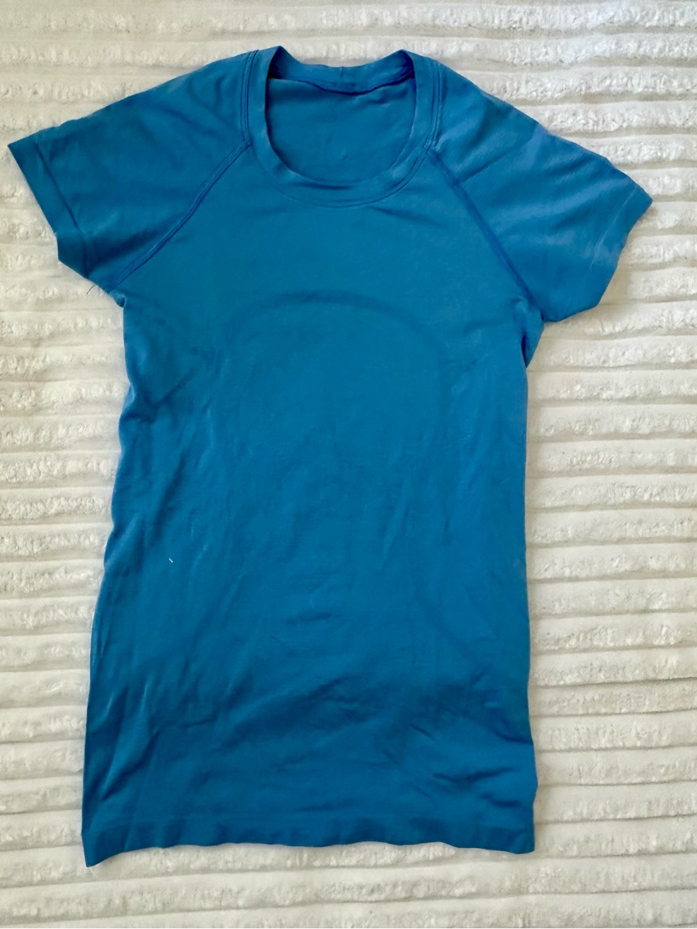 Women's Lululemon Short-Sleeve Crewneck Top - Blue size 4 or 6
